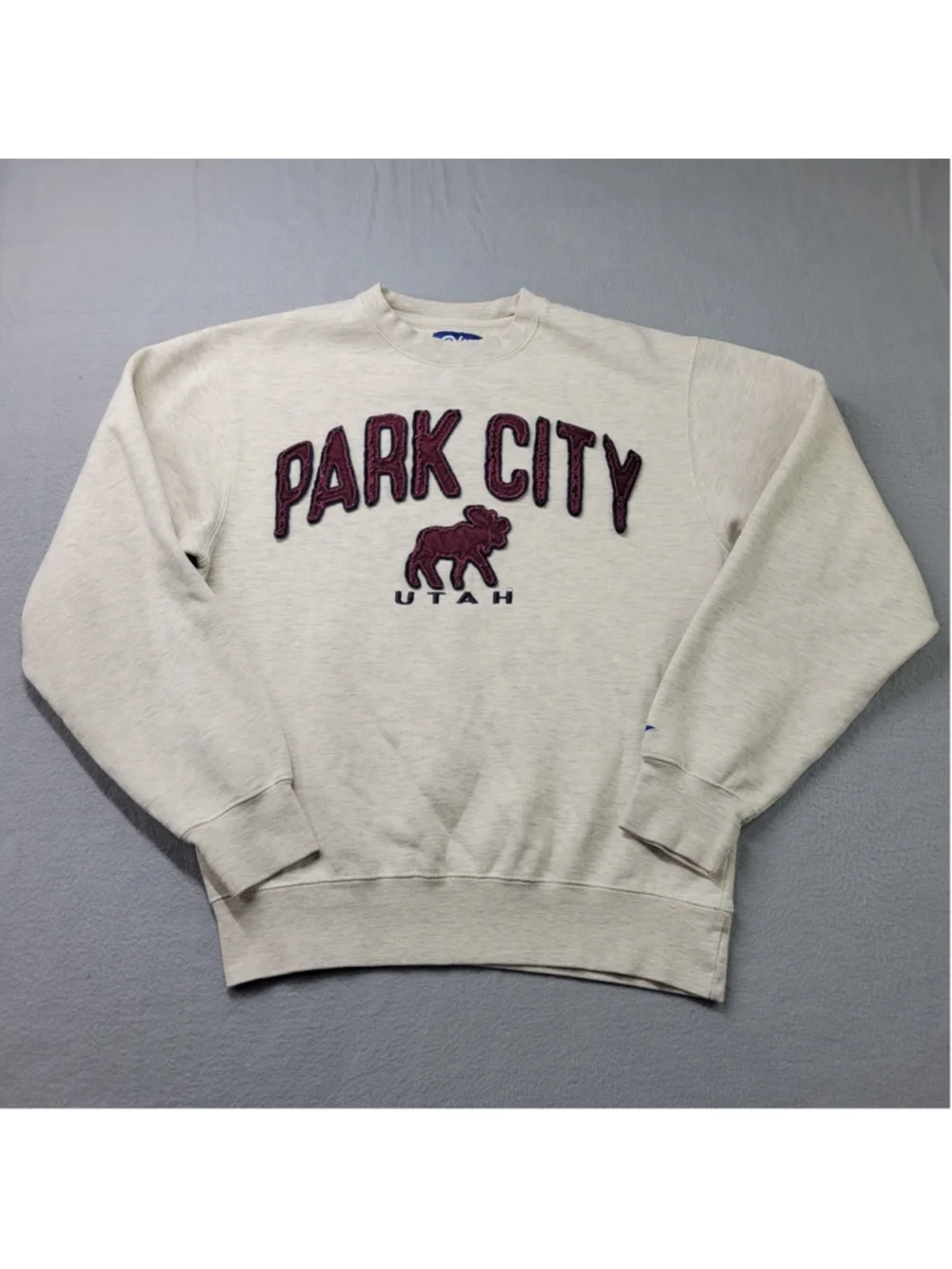 Park City Utah Sweatshirt Size S Gray Ski Moose Logo Blue 84 Crewneck Pullover - Picture 1 of 7
